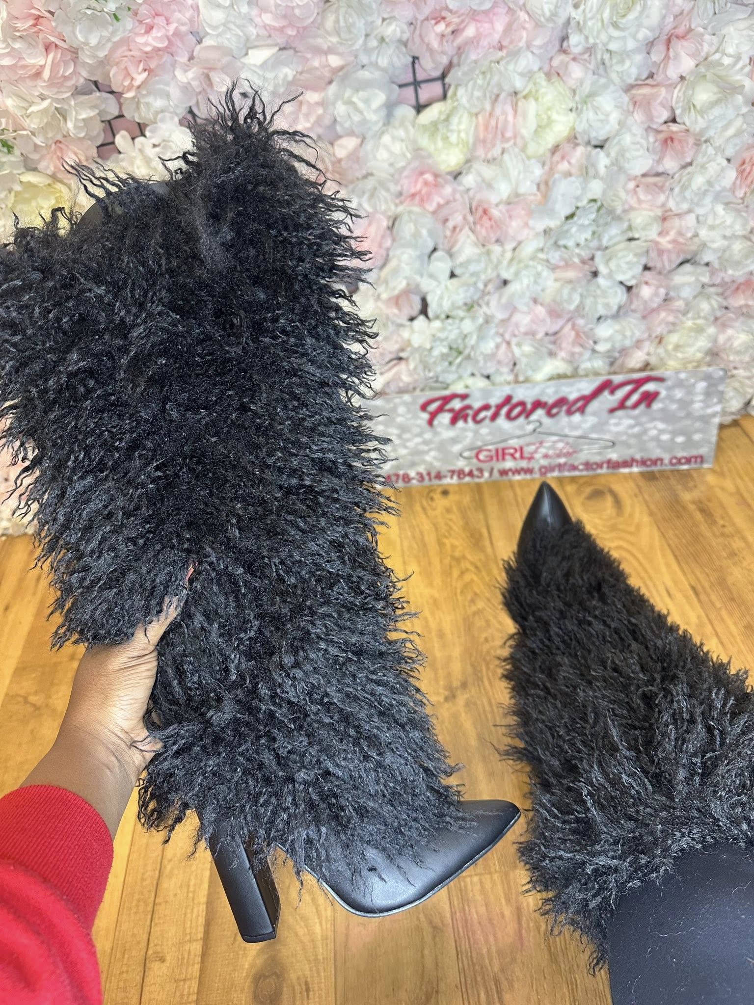 Golden doodle Heel Boot